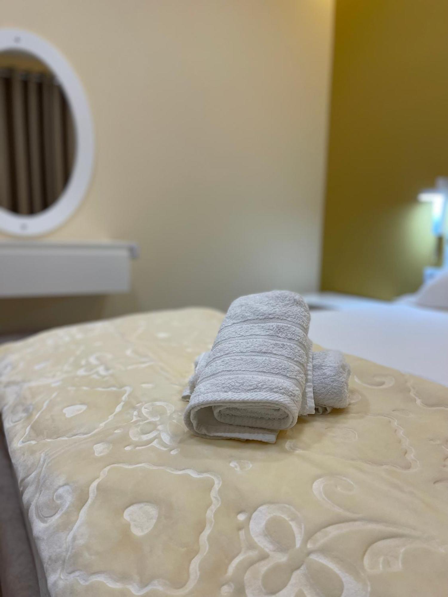 Orizzonte Blu Borsh Apartment Luaran gambar
